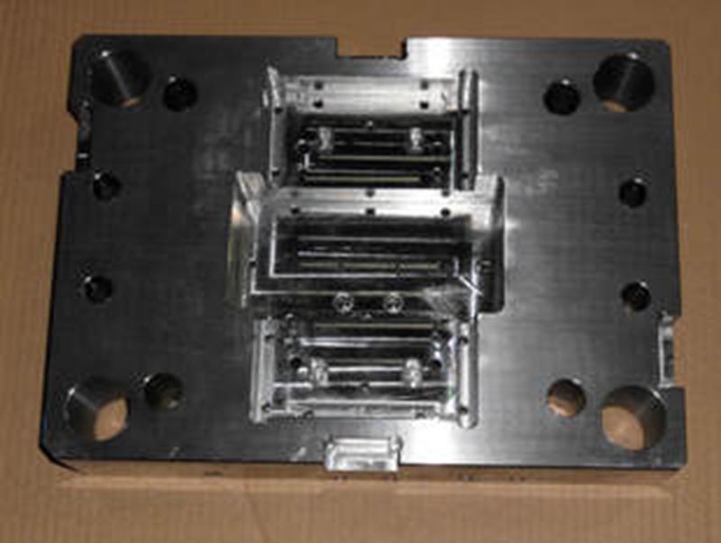 溧水精密塑料模-06